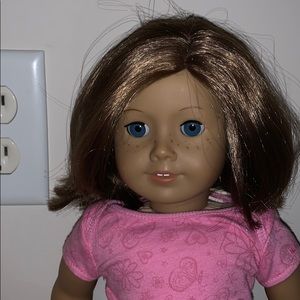 Look like American girl